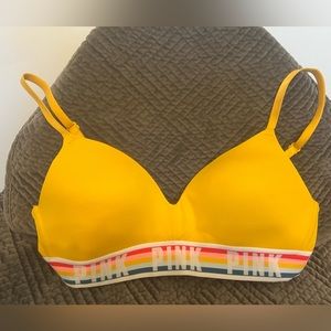 Victoria’s Secret PINK Bra 32C. Like New.